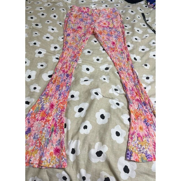 H&M Pants - H&M floral bottoms